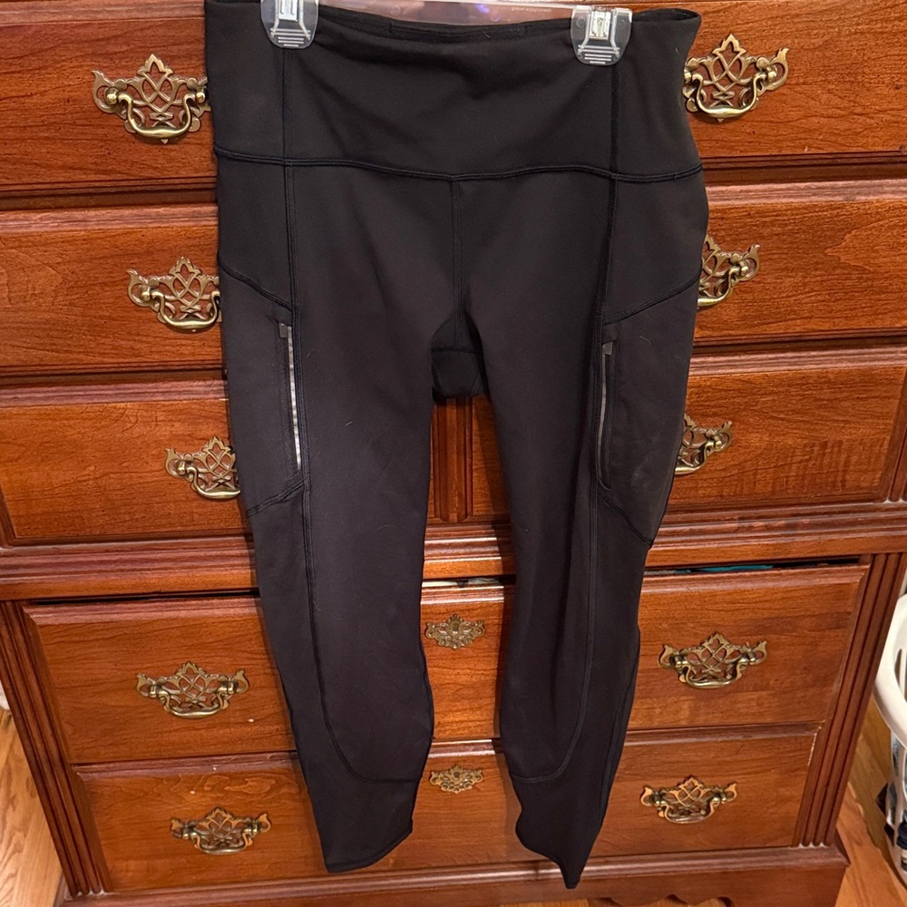 Athleta Rainer 7/8 running tights size medium